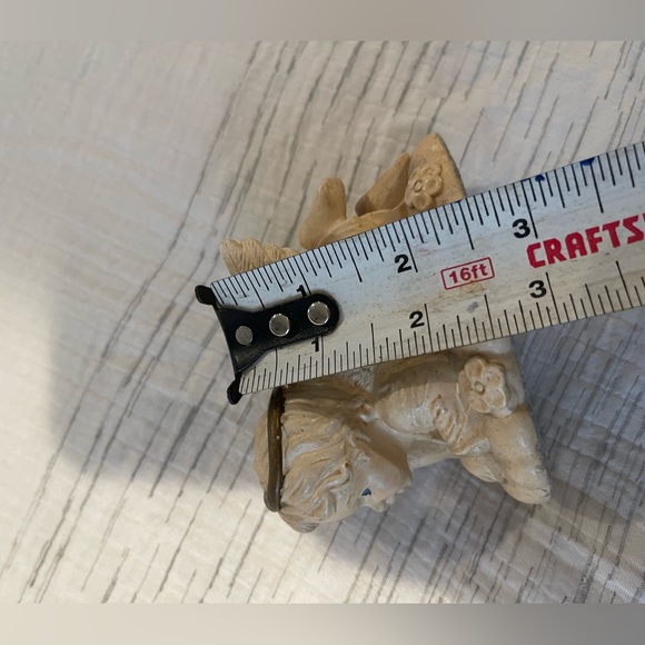 SELLING ALL 3 ANGELS STATUES & BOOK - Picture 8 of 12